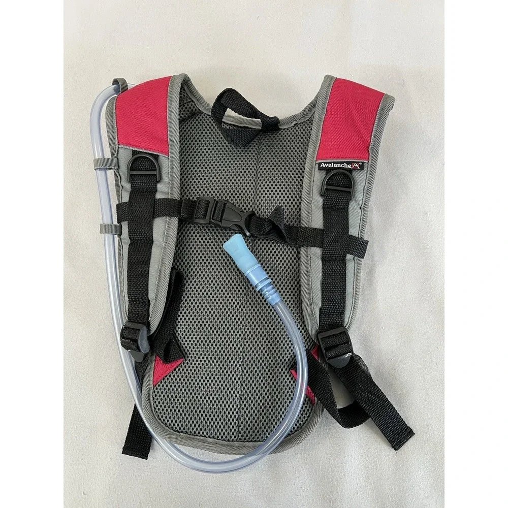 Avalanche Explorer Hydration Bag w/Interior‎ Reservoir 34 oz Capacity Red/Gray